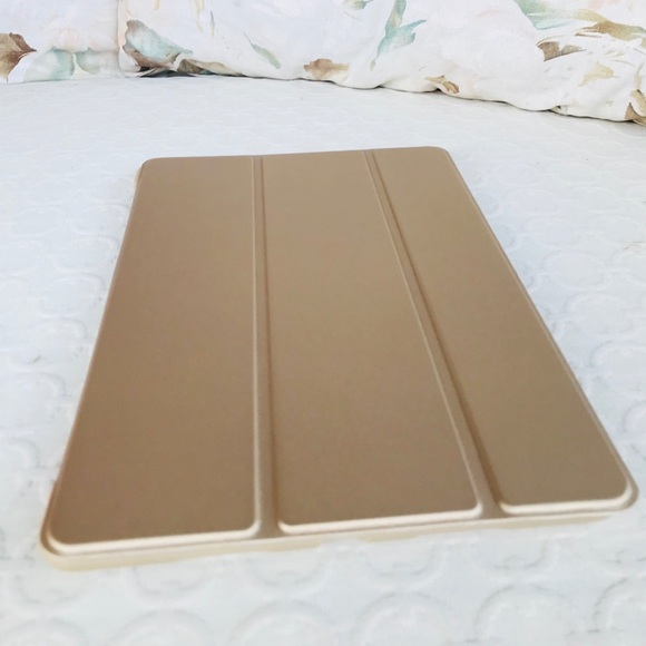 Mateprox iPad Pro 10.5 Tri Fold Protection Case - Picture 4 of 7